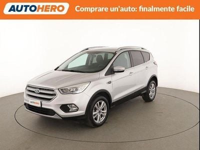 Usado Ford Kuga Business Edition 120 CV (88 kW) 2018 Plateado SUV