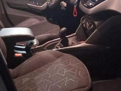 Usata Peugeot 2008 Access 75 CV (55 kW) 2017 Bianco SUV