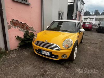 Usata Mini Cooper D 2006 Giallo Utilitaria