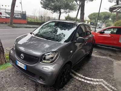 Usata Smart ForFour 70 CV (51 kW) 2017 Grigio Utilitaria