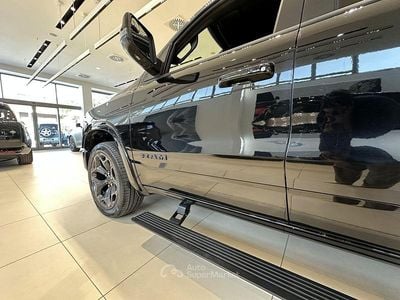 Usata Dodge Ram 401 CV (294 kW) 2024 Nero Pick-up
