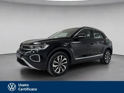 Usata VW T-Roc Style 150 CV (110 kW) 2023 Nero pastello SUV