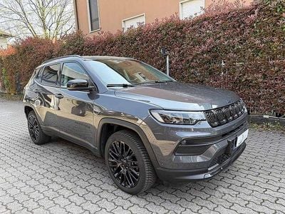 Usata Jeep Compass Night Eagle 190 CV (139 kW) 2022 Grigio / metallizzato SUV