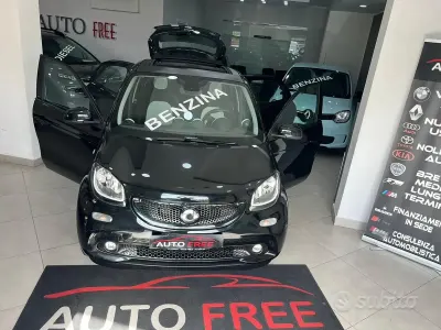 Usata Smart ForFour Passion 71 CV (52 kW) 2015 Nero Utilitaria