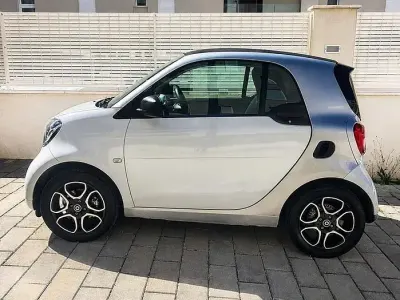 Usata Smart ForFour Passion 71 CV (52 kW) 2017 Utilitaria