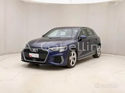 Usata Audi A3 S-Line 116 CV (85 kW) 2022 Blu Berlina