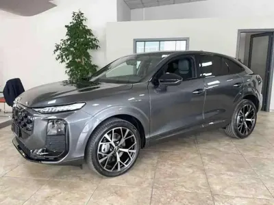 Nuova Audi Q3 Sportback 150 CV (110 kW) 2026 Grigio SUV
