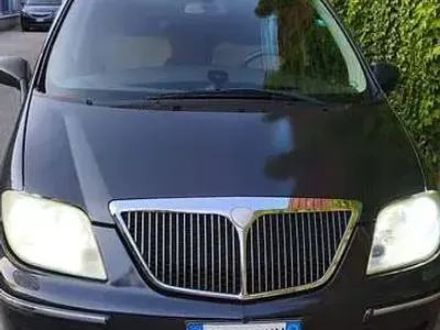 Usata Lancia Phedra Platinum 170 CV (125 kW) 2010 Nero Monovolume