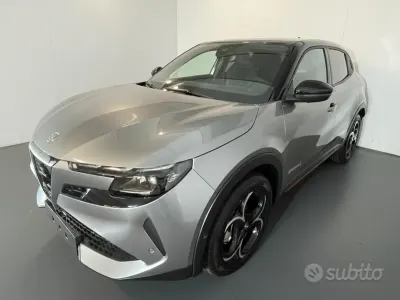 Nouvelle Alfa Romeo Junior Edizione Speciale 136 ch (100 kW) 2026 Gris SUV