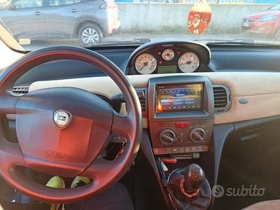 Usata Lancia Ypsilon 69 CV (50 kW) 2007 Grigio Utilitaria