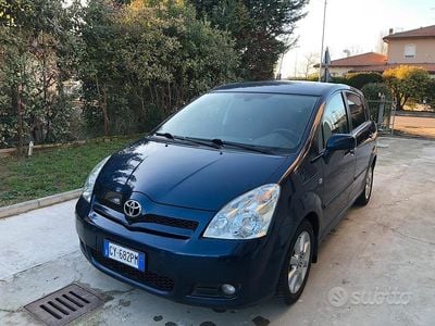 Usata Toyota Corolla Verso 129 CV (94 kW) 2007 Blu Monovolume