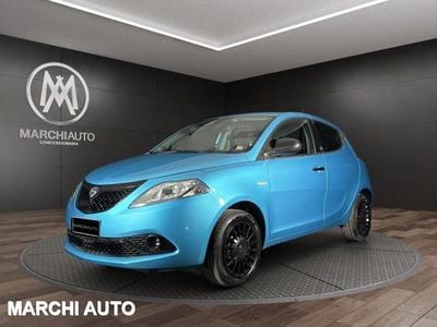 Usata Lancia Ypsilon Gold 69 CV (50 kW) 2020 Blu Utilitaria