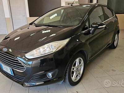 Usata Ford Fiesta Titanium 75 CV (55 kW) 2013 Nero Utilitaria