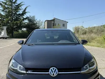 Second-hand VW Golf VII Sportline 116 CP (85 kW) 2019 Berlinǎ