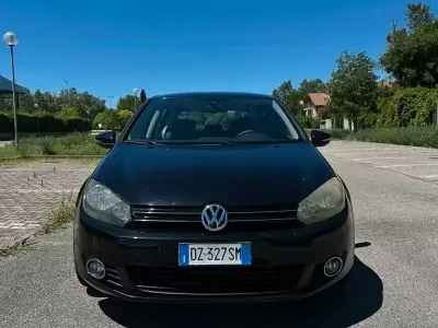 Usata VW Golf VI 122 CV (89 kW) 2010 Nero Utilitaria