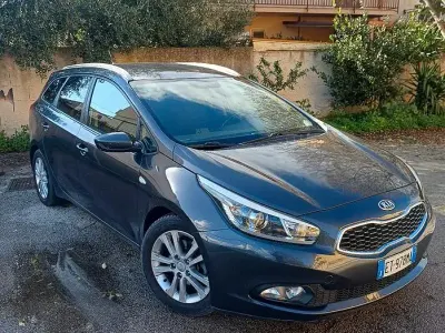 Usata Kia Ceed Sportswagon 115 CV (84 kW) 2014 Grigio Station wagon
