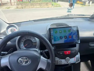 Usata Toyota Aygo Connect Style 68 CV (50 kW) 2013 Nero Utilitaria