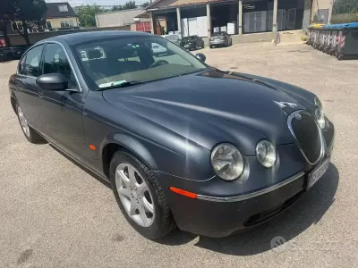 Usata Jaguar S-Type S 207 CV (152 kW) 2005 Grigio Berlina