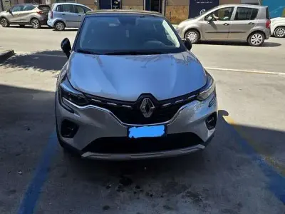 Usata Renault Captur Techno 101 CV (74 kW) 2023 SUV