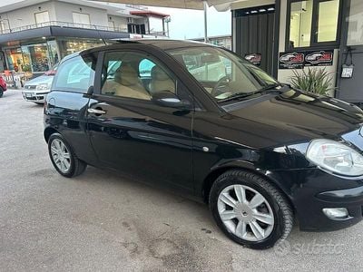 Usata Lancia Ypsilon 69 CV (50 kW) 2005 Nero Utilitaria