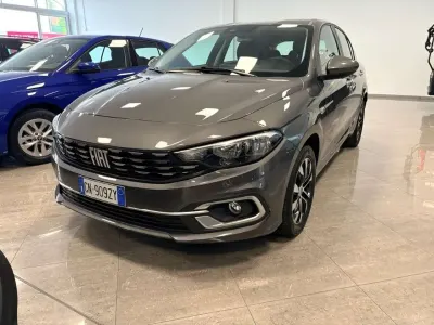 Usata Fiat Tipo City Life 131 CV (96 kW) 2023 Grigio scuro Berlina