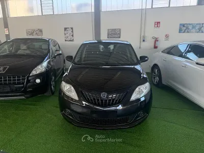 Usata Lancia Ypsilon 69 CV (50 kW) 2023 Nero Utilitaria