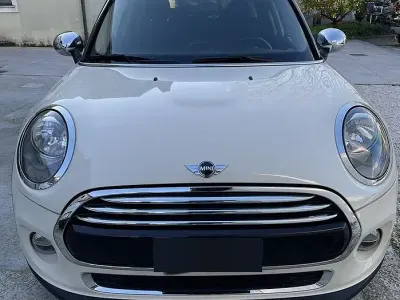 Usata Mini Cooper D 116 CV (85 kW) 2014 Utilitaria