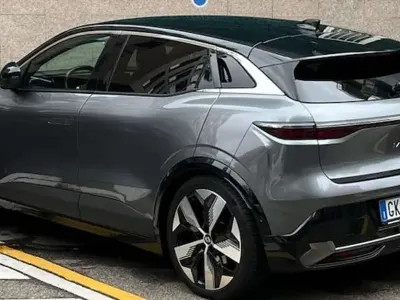 Usata Renault Mégane IV Techno 160 kW (218 CV) 2022 Grigio Berlina