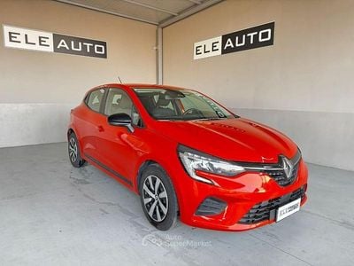 Usata Renault Clio V Equilibre 65 CV (47 kW) 2023 Arancione Berlina