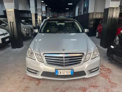 Usata Mercedes E350 Premium 265 CV (194 kW) 2014 Argento Berlina
