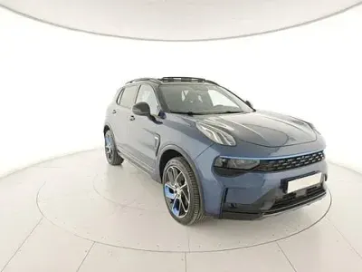 Begagnad Lynk & Co 01 261 HK (191 kW) 2023 Blå SUV
