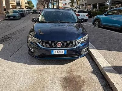 Usata Fiat Tipo Lounge 120 CV (88 kW) 2016 Blu Berlina