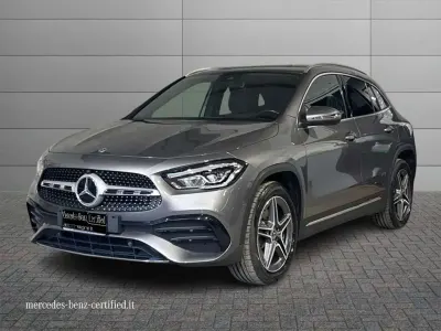 Usata Mercedes GLA250 Premium 160 CV (117 kW) 2022 Grigio montagna SUV