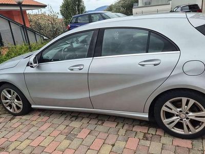 Usata Mercedes A180 Executive 109 CV (80 kW) 2017 Grigio Berlina