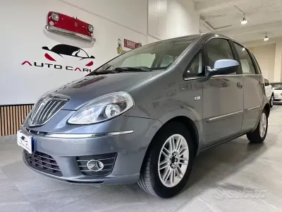 Usata Lancia Musa 95 CV (69 kW) 2013 Grigio Monovolume