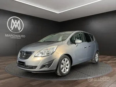 Usata Opel Meriva Cosmo 95 CV (69 kW) 2012 Grigio Monovolume