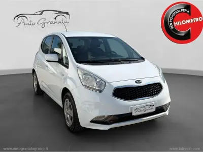 Usata Kia Venga 90 CV (66 kW) 2016 Bianco Utilitaria