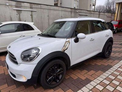 Usata Mini One Countryman 98 CV (72 kW) 2014 Bianco SUV