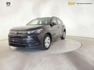 Usata VW Tiguan Allspace Life 150 CV (110 kW) 2024 Nero SUV