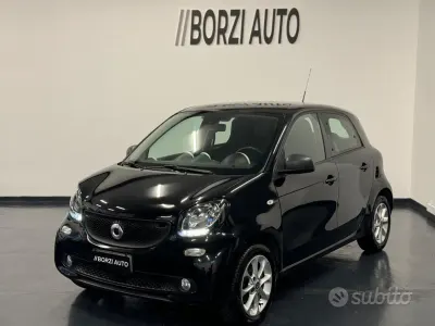 Usado Smart ForFour 71 CV (52 kW) 2018 Negro Utilitario