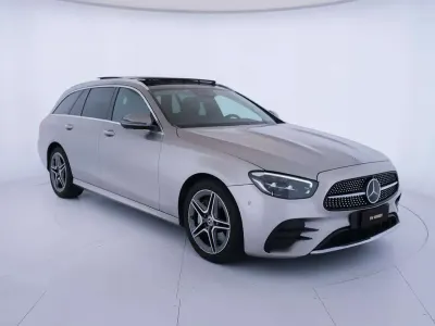Usata Mercedes E450 Premium Plus 367 CV (269 kW) 2021 Grigio Station wagon