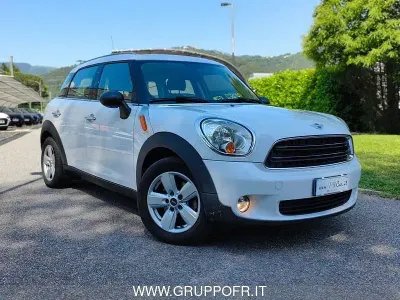 Usata Mini Countryman Business 90 CV (66 kW) 2016 Bianco SUV