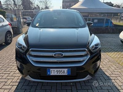 Usata Ford Kuga Vignale 150 CV (110 kW) 2018 Nero SUV