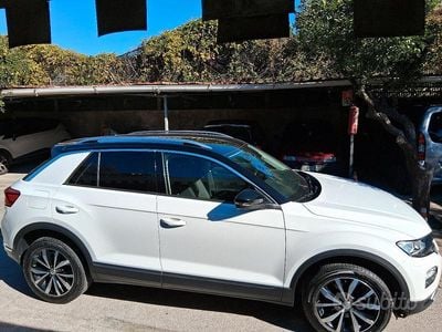 Usata VW T-Roc Style 116 CV (85 kW) 2019 Bianco SUV