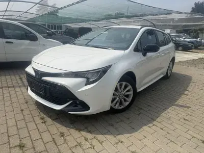 Nuova Toyota Corolla Active 140 CV (102 kW) 2026 Bianco Station wagon