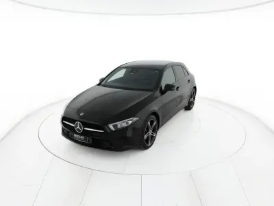 Usata Mercedes A180 116 CV (85 kW) 2022 Nero Berlina