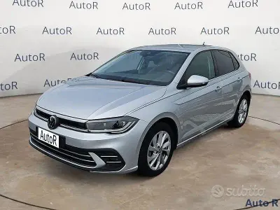 Usata VW Polo Style 95 CV (69 kW) 2023 Grigio Utilitaria