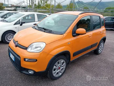 Usata Fiat Panda Trekking 80 CV (58 kW) 2013 Arancione Utilitaria