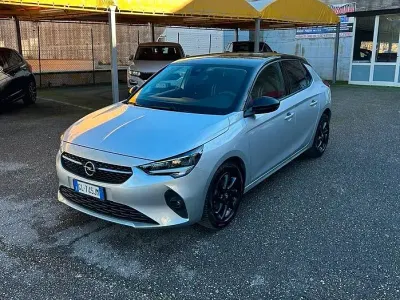 Usata Opel Corsa Design & Tech 102 CV (75 kW) 2022 Grigio Utilitaria