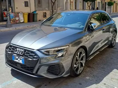 Usata Audi A3 S-Line 150 CV (110 kW) 2023 Grigio Berlina